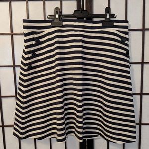 NWT Loft navy striped skirt with pockets, so soft!